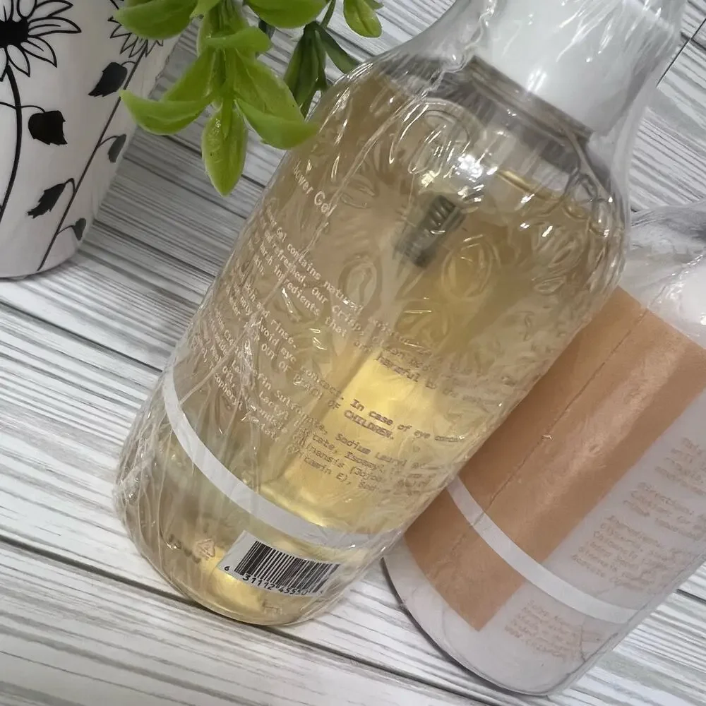 NEW Crisp 08 Spiced Vanilla Recuperative Shower Gel and Body Lotion Gift Set